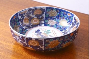 幕末明治期　伊万里焼　牡丹の図　色絵深鉢(深皿、二重高台)