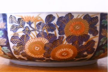 幕末明治期　伊万里焼　牡丹の図　色絵深鉢(深皿、二重高台)