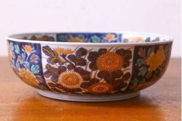 アンティーク雑貨　幕末明治期　伊万里焼　牡丹の図　色絵深鉢(深皿、二重高台)(1)