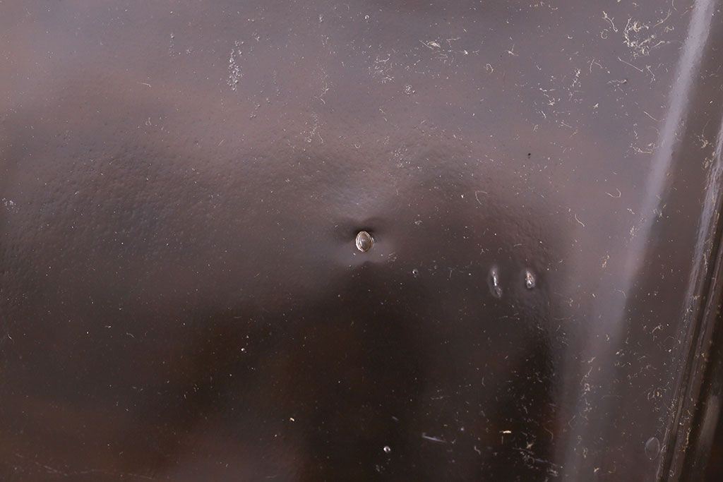 アンティーク雑貨　アルミ蓋付き　レトロな雰囲気を放つガラス瓶(角瓶)