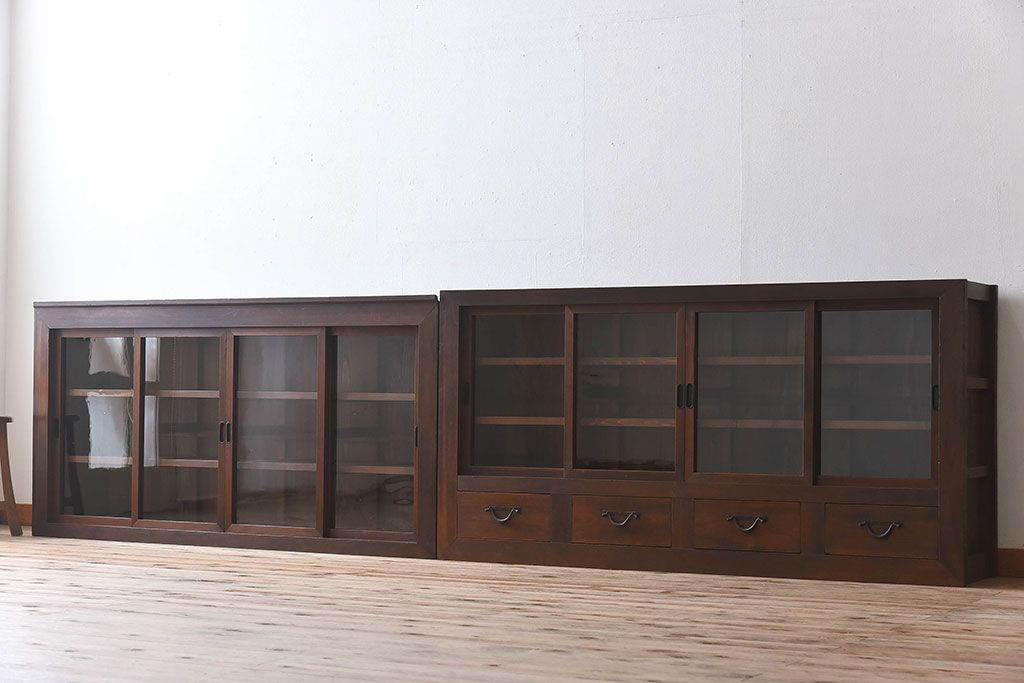 和製アンティーク　収納力抜群!大振りな二段重ね関西収納棚