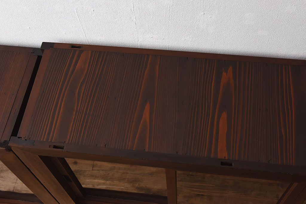 和製アンティーク　収納力抜群!大振りな二段重ね関西収納棚