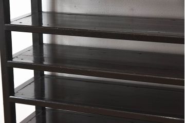 アンティーク家具　和製アンティーク　珍しいデザインが魅力的なオリジナルペイントの収納棚(飾り棚、陳列棚、下駄箱)