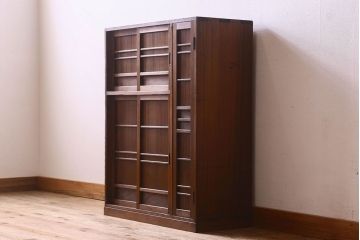 レトロ家具　和製アンティーク　レトロな雰囲気漂う下駄箱(収納棚、戸棚、本箱)