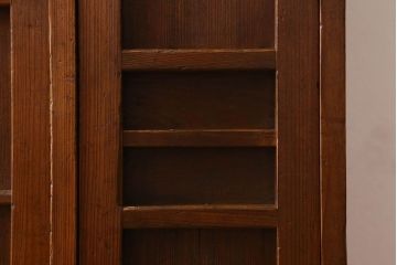 レトロ家具　和製アンティーク　レトロな雰囲気漂う下駄箱(収納棚、戸棚、本箱)