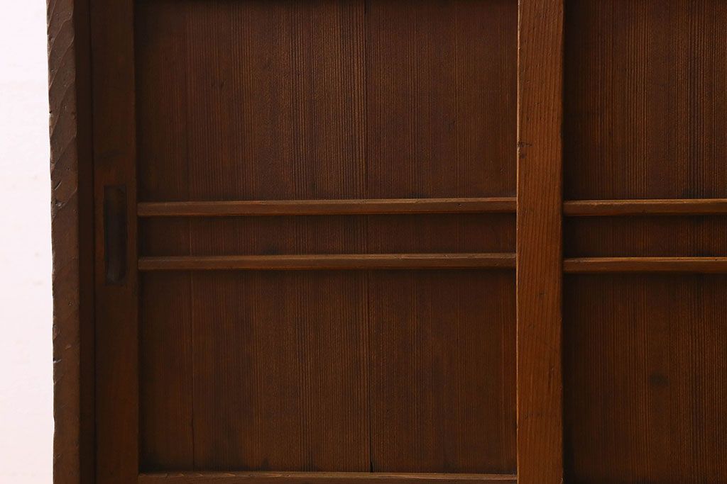 レトロ家具　和製アンティーク　レトロな雰囲気漂う下駄箱(収納棚、戸棚、本箱)