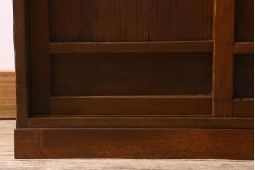 レトロ家具　和製アンティーク　レトロな雰囲気漂う下駄箱(収納棚、戸棚、本箱)