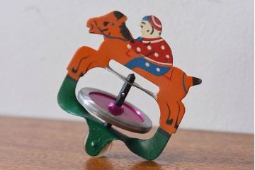 アンティーク雑貨　昭和レトロ　タイガー商会　T.K　ジョッキーゴマ