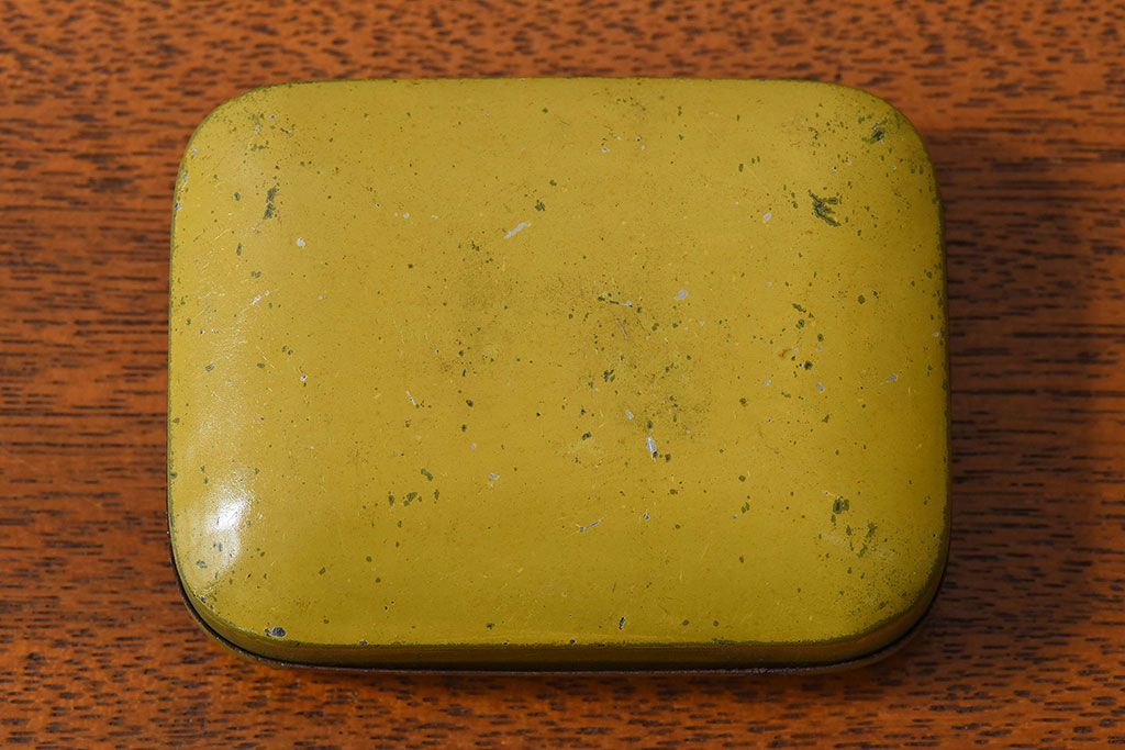 アンティーク雑貨　昭和初期　レトロなティン缶(ブリキ缶、小物入れ)(1)