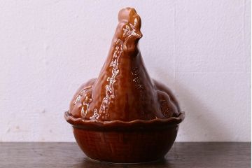 アンティーク雑貨　イギリスビンテージ　ニワトリ型の陶器製小物入れ(小物収納)