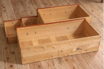 アンティーク家具　和製アンティーク　ヒノキ材天板　観音開き　和モダンな雰囲気が漂う脚付き箪笥ローチェスト(引き出し、テレビボード)(2)