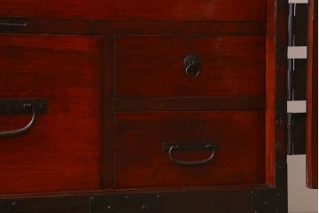 アンティーク家具　和製アンティーク　ヒノキ材天板　観音開き　和モダンな雰囲気が漂う脚付き箪笥ローチェスト(引き出し、テレビボード)(2)