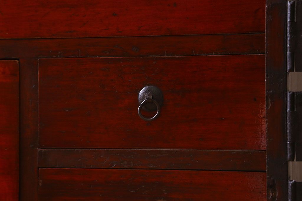 アンティーク家具　和製アンティーク　ヒノキ材天板　観音開き　和モダンな雰囲気が漂う脚付き箪笥ローチェスト(引き出し、テレビボード)(2)