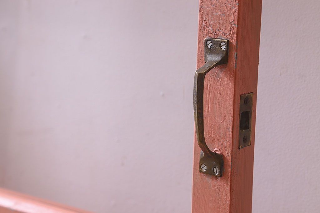 ペイント家具　ダイヤガラス入り!可愛らしい色合いが素敵なペイントドア(扉)