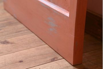 ペイント家具　ダイヤガラス入り!可愛らしい色合いが素敵なペイントドア(扉)