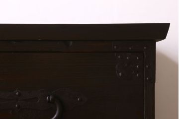 アンティーク家具　明治期　金具が立派な堂々とした箪笥ローチェスト(引き出し、テレビボード)
