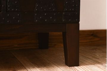 アンティーク家具　明治期　金具が立派な堂々とした箪笥ローチェスト(引き出し、テレビボード)