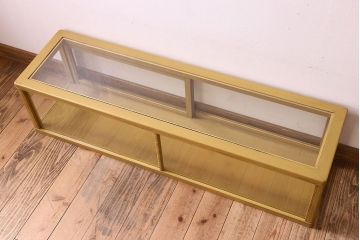 ペイント家具　大正〜昭和期　横長　シンプルなデザインが魅力的なガラスケース(ショーケース、飾り棚、陳列棚)