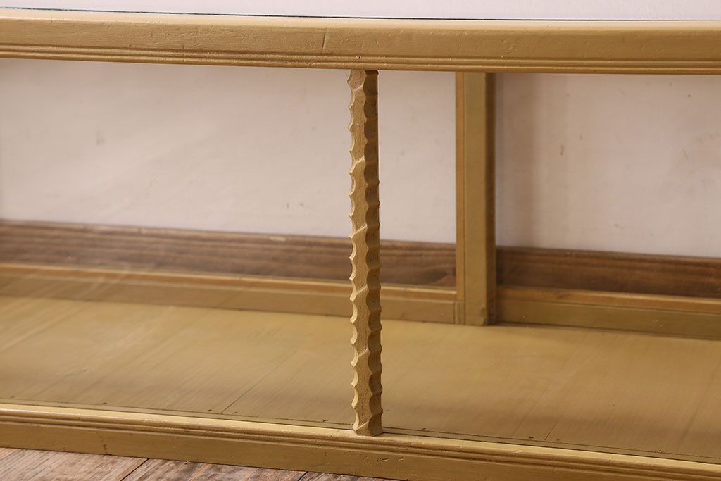 ペイント家具 大正〜昭和期 横長 シンプルなデザインが魅力的なガラスケース(ショーケース、飾り棚、陳列棚)