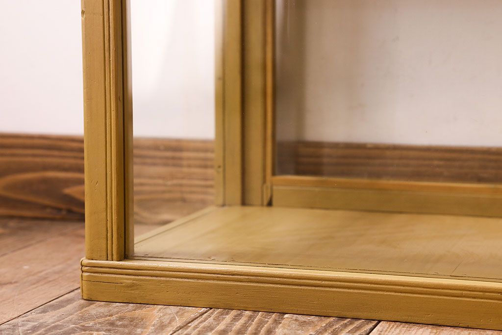 ペイント家具 大正〜昭和期 横長 シンプルなデザインが魅力的なガラスケース(ショーケース、飾り棚、陳列棚)