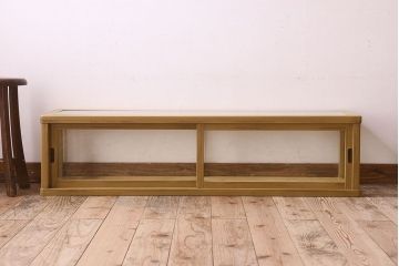 ペイント家具 大正〜昭和期 横長 シンプルなデザインが魅力的なガラスケース(ショーケース、飾り棚、陳列棚)