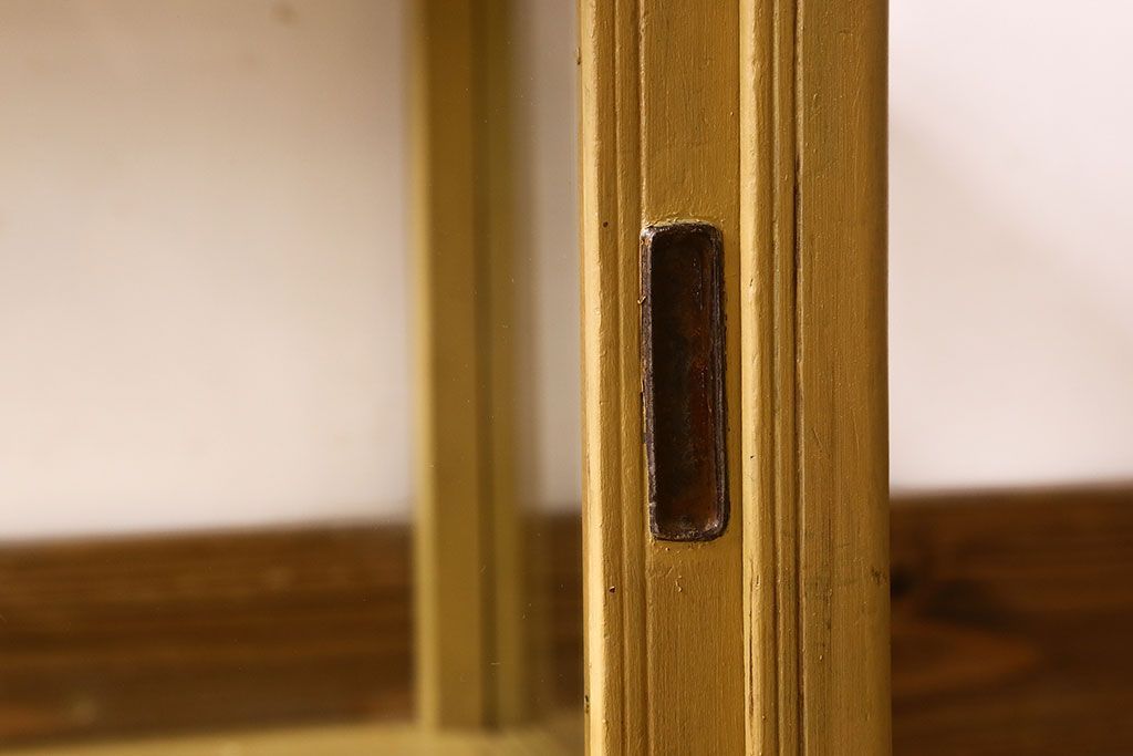 ペイント家具 大正〜昭和期 横長 シンプルなデザインが魅力的なガラスケース(ショーケース、飾り棚、陳列棚)