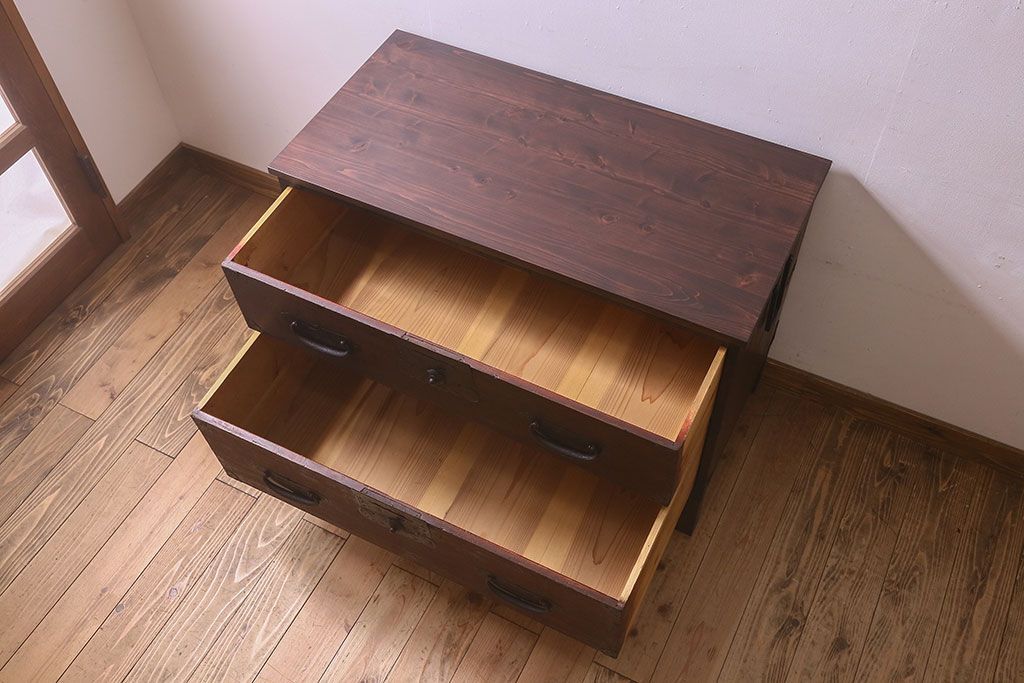 アンティーク家具　和製アンティーク 明治期　脚付き　モダンな雰囲気が魅力的なタンスローチェスト(衣装箪笥、引き出し、テレビ台)