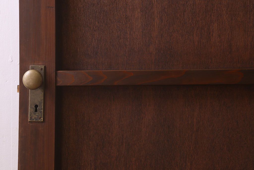 【O様ご成約分】ペイント家具　昭和期　ダイヤガラス入り　シャビーな雰囲気漂う木製ドア(扉)