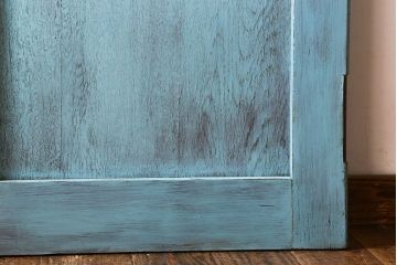 ペイント家具　昭和期　モールガラス入り　シャビーな雰囲気漂う木製ドア(扉)