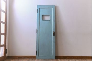 ペイント家具　昭和期　モールガラス入り　シャビーな雰囲気漂う木製ドア(扉)