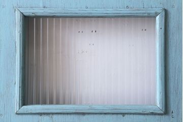 ペイント家具　昭和期　モールガラス入り　シャビーな雰囲気漂う木製ドア(扉)