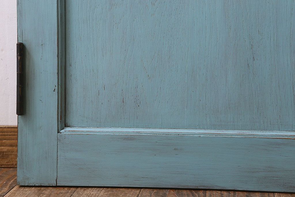 ペイント家具　昭和期　モールガラス入り　シャビーな雰囲気漂う木製ドア(扉)