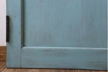 ペイント家具　昭和期　モールガラス入り　シャビーな雰囲気漂う木製ドア(扉)