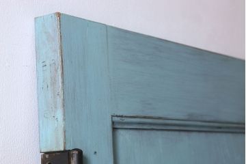 ペイント家具　昭和期　モールガラス入り　シャビーな雰囲気漂う木製ドア(扉)