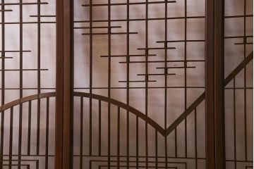 和製アンティーク　クリアガラス　組子のデザインが目を引く　大正昭和期の書院戸(明り取り、明かり取り、組子)4枚セット