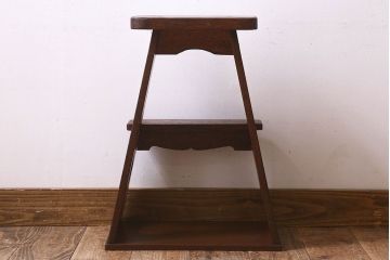 アンティーク雑貨　大正昭和期　ひょうたんのアクセント　懐かしさ漂う踏み台(花台、飾り台)