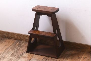 アンティーク雑貨　大正昭和期　ひょうたんのアクセント　懐かしさ漂う踏み台(花台、飾り台)