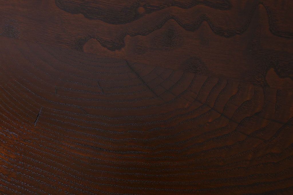 アンティーク家具　和製アンティーク　天板栗材　和モダンの空間を引きたてる　脚付きタンスローチェスト(衣装箪笥、引き出し、テレビ台)