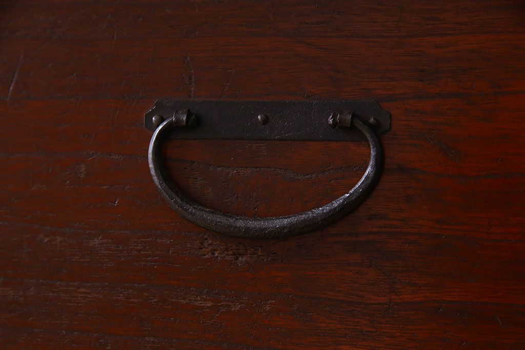 アンティーク家具　和製アンティーク　観音開き戸　鉄脚付き!タンスローチェスト(衣装箪笥、引き出し、テレビ台)