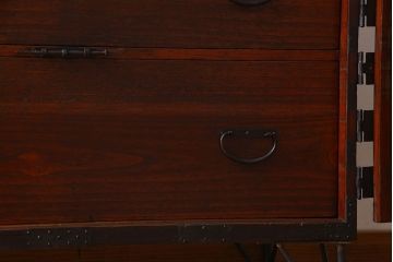 アンティーク家具　和製アンティーク　観音開き戸　鉄脚付き!タンスローチェスト(衣装箪笥、引き出し、テレビ台)