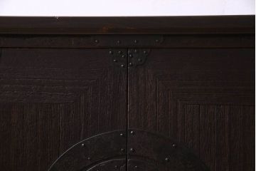 アンティーク家具　和製アンティーク　観音開き戸　鉄脚付き!タンスローチェスト(衣装箪笥、引き出し、テレビ台)