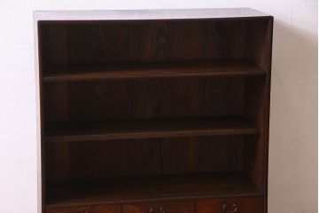 レトロ家具　昭和レトロ　美しいダイヤガラス入り!薄型収納棚(戸棚、食器棚)