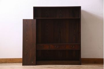 レトロ家具　昭和レトロ　美しいダイヤガラス入り!薄型収納棚(戸棚、食器棚)