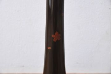 アンティーク雑貨　和製アンティーク　蒔絵　珍しい図柄の木製刀掛け(太刀掛け)