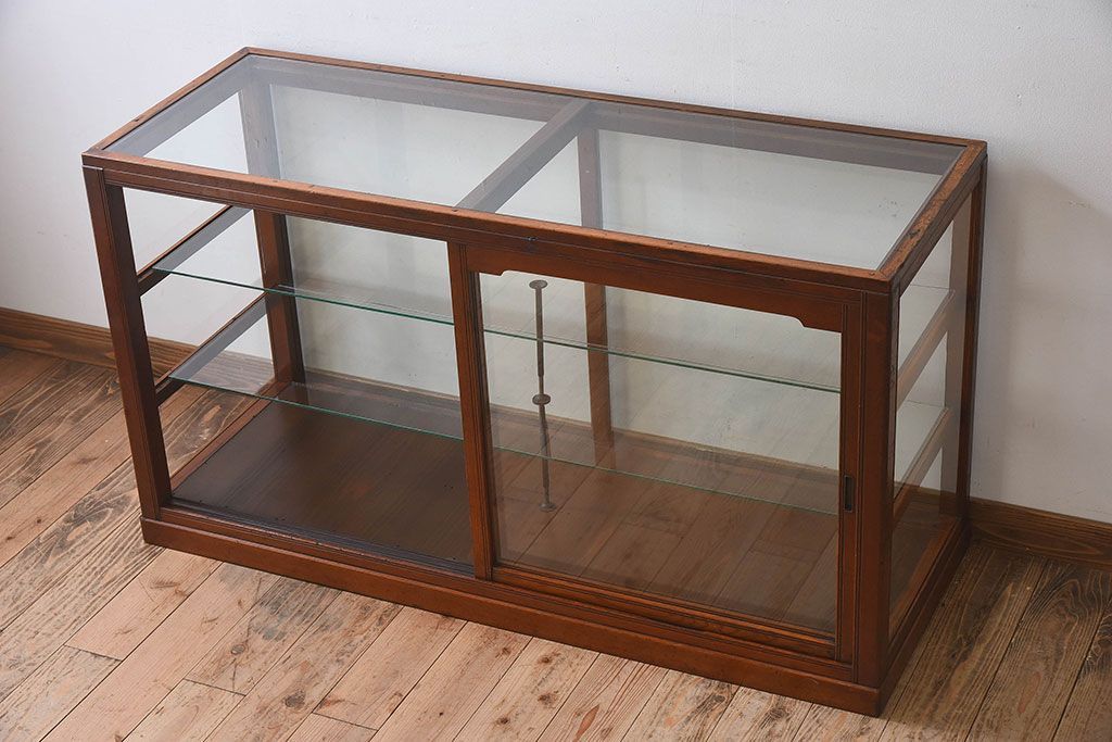レトロ家具　和製アンティーク　レトロな雰囲気が魅力的な商店のガラスケース(ショーケース、飾り棚、陳列棚)