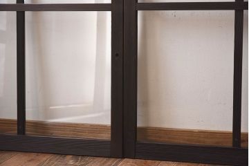 和製アンティーク　小振りなサイズが可愛らしい　レトロなガラス戸(窓)4枚セット