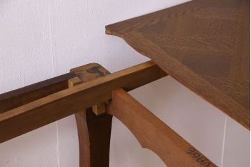ヴィンテージ家具　フランスビンテージ　オーク材　上品なエクステンションテーブル(ダイニングテーブル、リビングテーブル)