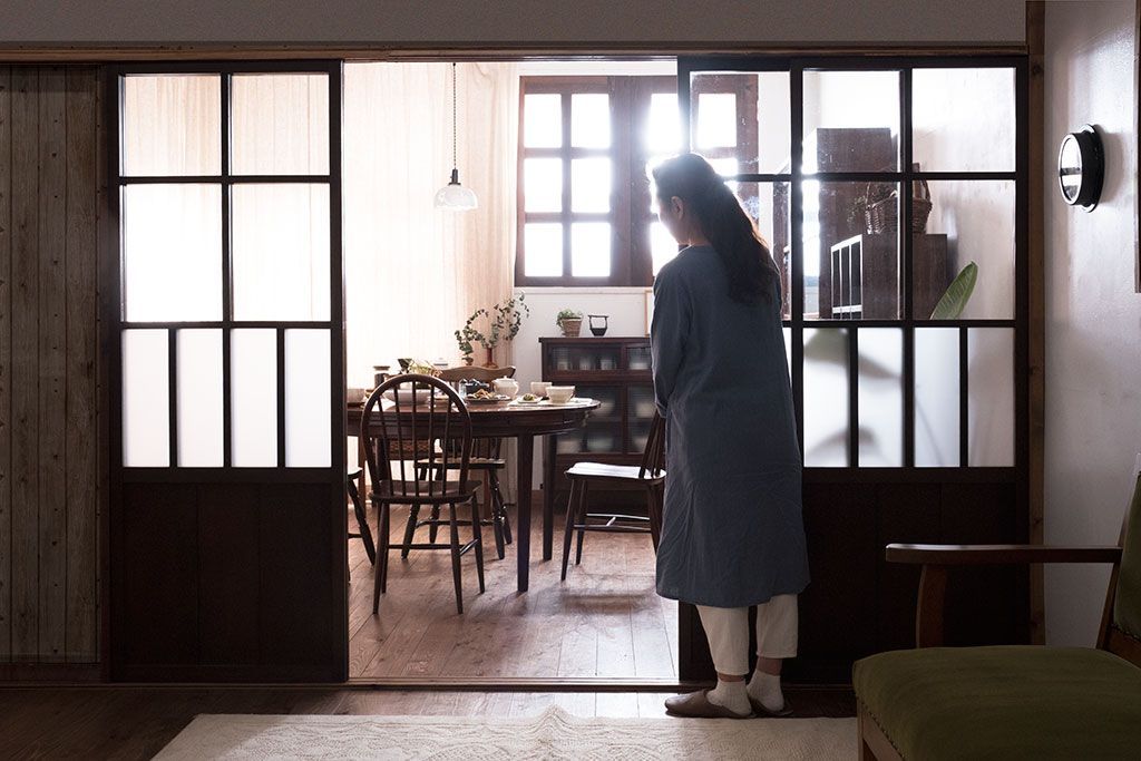 和製アンティーク　和モダンなガラス戸(引き戸、格子戸)4枚セット