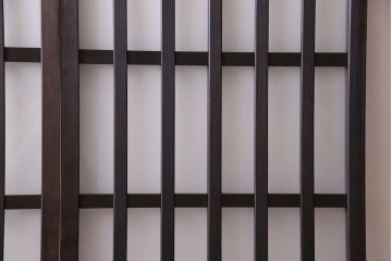 和製アンティーク　モダンな雰囲気漂うガラス格子戸(引き戸)2枚セット