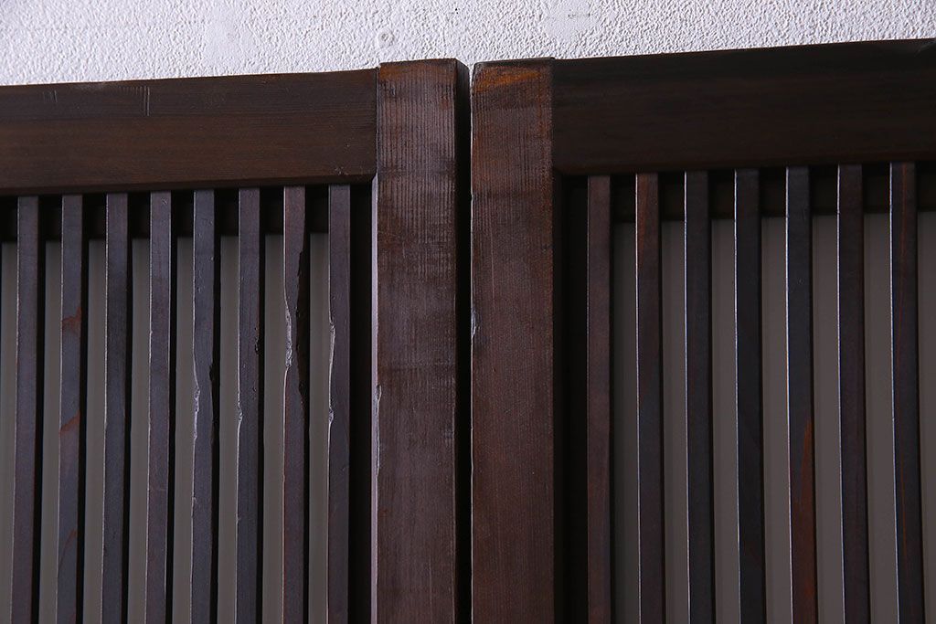 和製アンティーク　腰板ケヤキ材　モダンな格子戸(引き戸)2枚セット